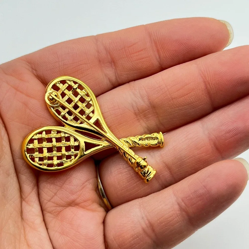 Napier Gold Tone‎ Crossed Tennis Rackets Brooch Vintage Sporty Lapel Pin